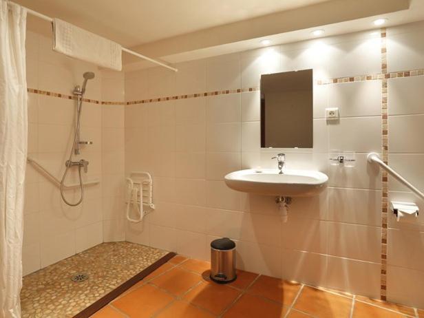 Hotel La Palombe Octon Zimmer foto